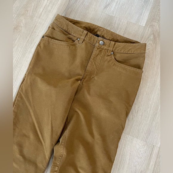 LULULEMON Mens Tan Utility Pants. Size 28W/30L - Picture 3 of 11